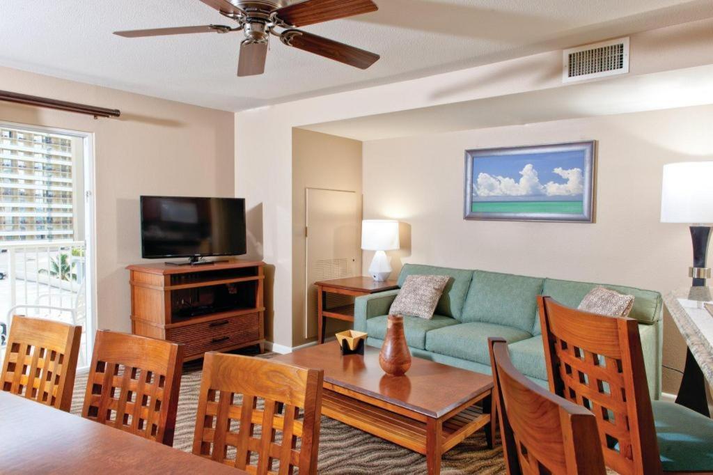 Club Wyndham At Waikiki Beach Walk Honolulu Zewnętrze zdjęcie